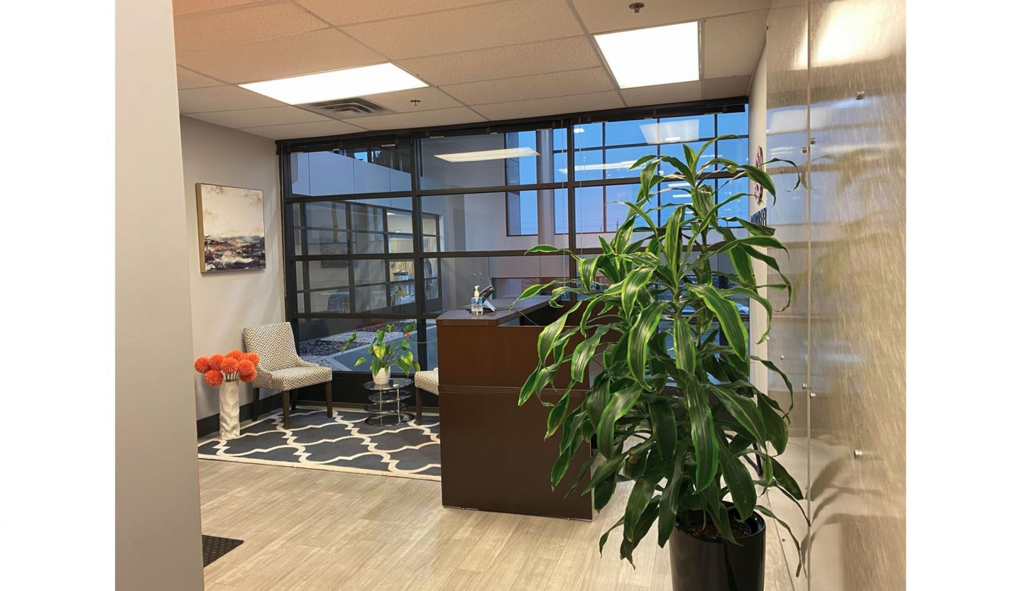 large office space in building for lease 